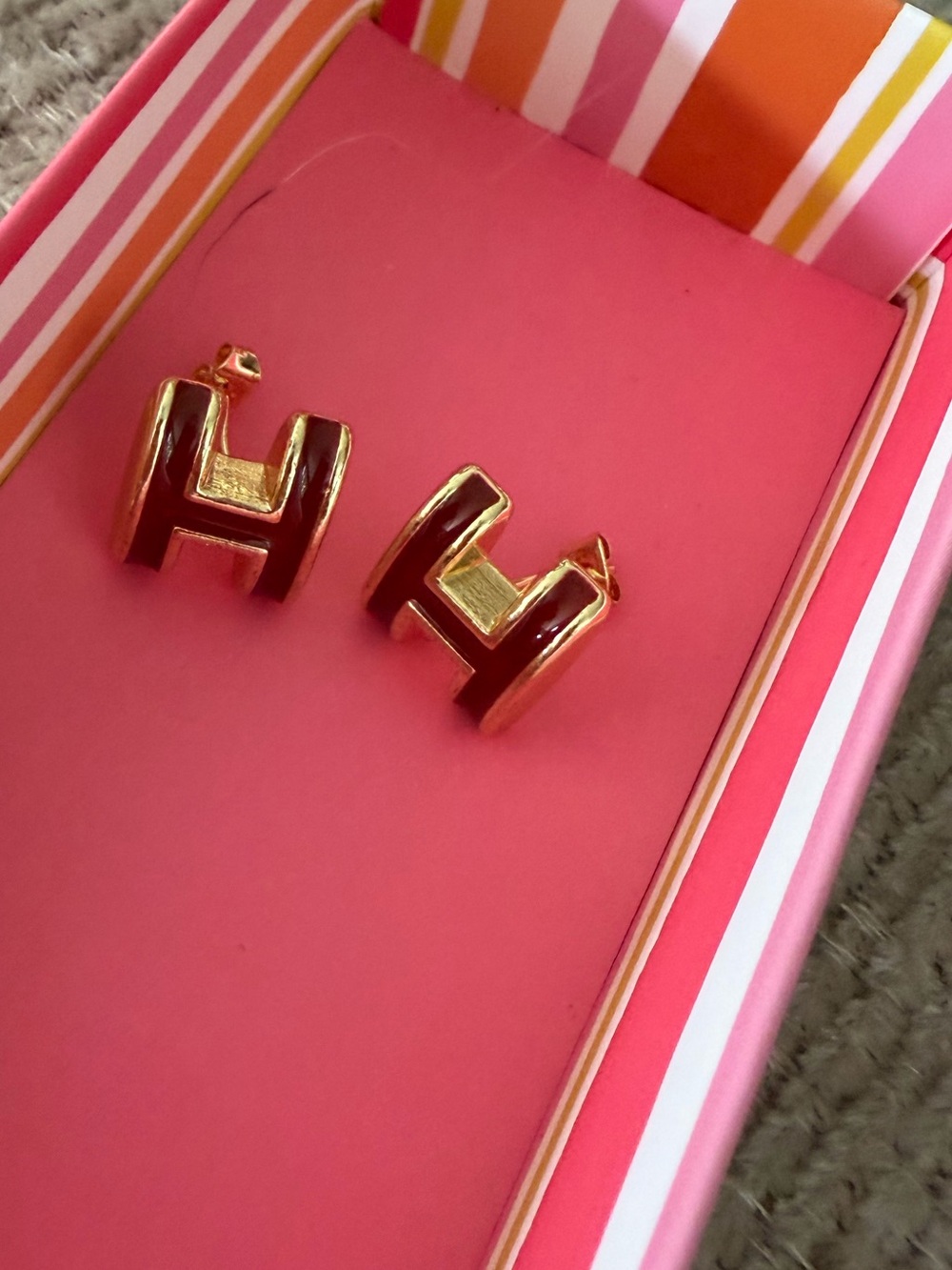 Gold Tone and Dark Red Kids H-Shape Stud Earrings, fashion jewelry